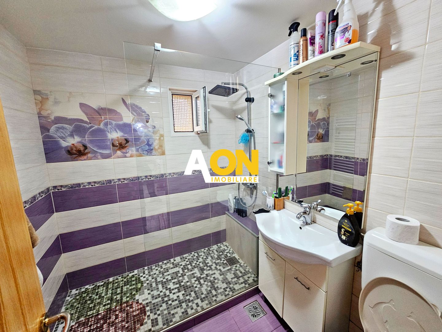 Apartament 2 camere, mobilat, utilat, 51 mp utili+boxa, zona Kaufland - Poză 4