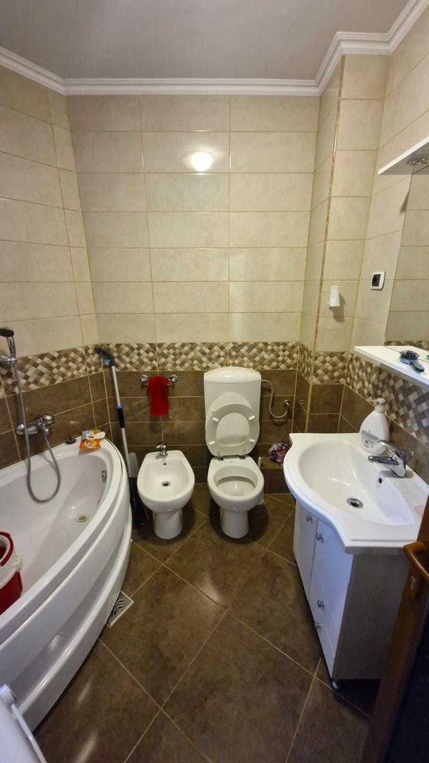 De vânzare apartament 4 camere - Poză 6