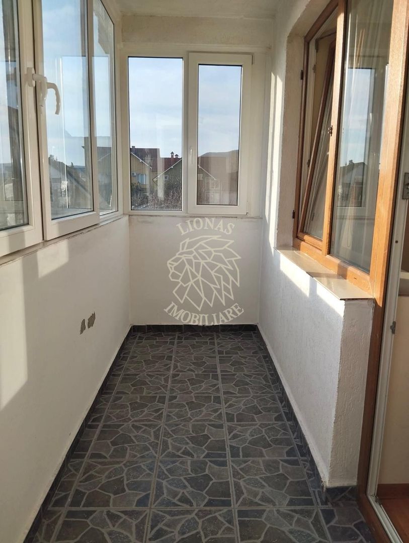 Apartament 90 mp+2 balcoane-etaj 1-curte, parcare-C. Moldovei - Poză 8
