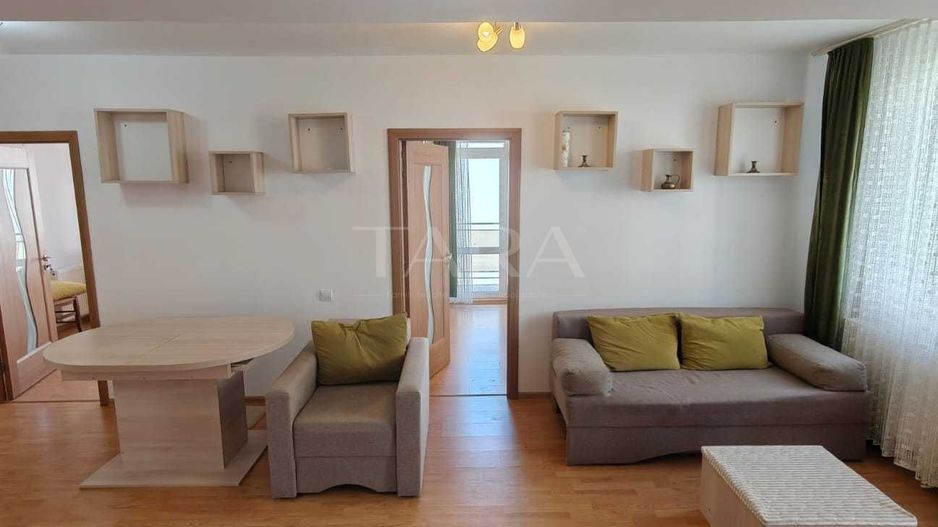 Apartament 3 camere decomandat, parcare inclusă. - Poză 1