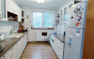 Casa cu 4 camere,237mp,zona strada Lunga - Poză 6