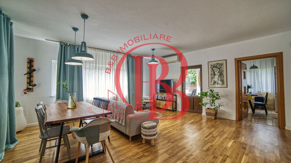 Casa complet mobilata 5 camere 3 bai curte generoasa - Poză 3