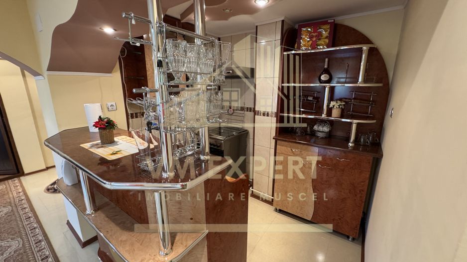 APARTMENT 3 CAMERE ZONĂ CENTRALĂ  PARTER CAMPULUNG - Poză 5