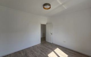 Apartament 3 camere, Zona Torontalui, Nemobilat, Bloc Nou, Loc de parcare inclus - Poză 3