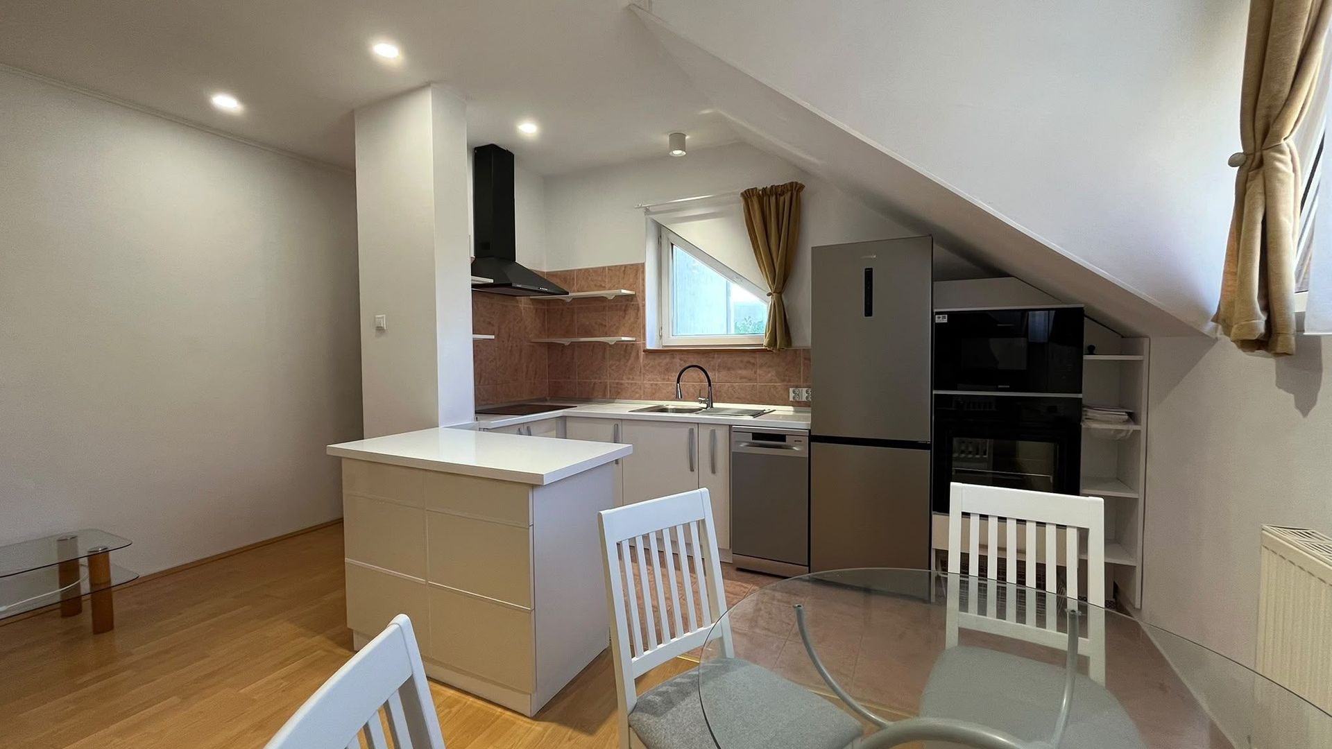 Apartament 2 Camere | De Inchiriat | Complexul Studentesc | Mobilat - Poză 4