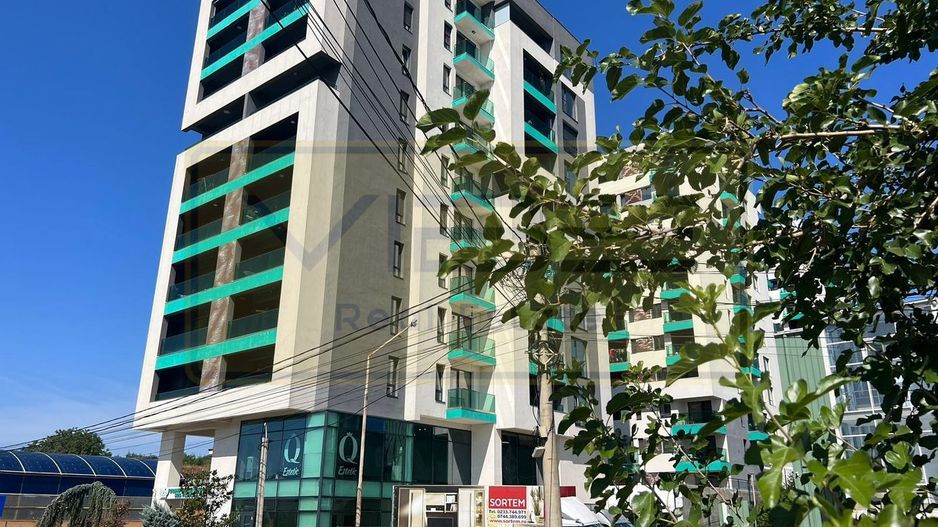 Apartament 2 camere decomandat+parcare subterana Pacurari - Poză 1