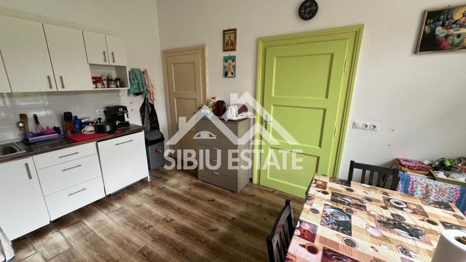 De vânzare: Proprietate cu 2 unități locative ,Zona Lupeni, Sibiu - Poză 7