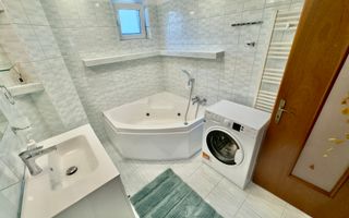 Apartament superb cu 2 camere, renovat , view panoramic, zona Dennver! - Poză 9