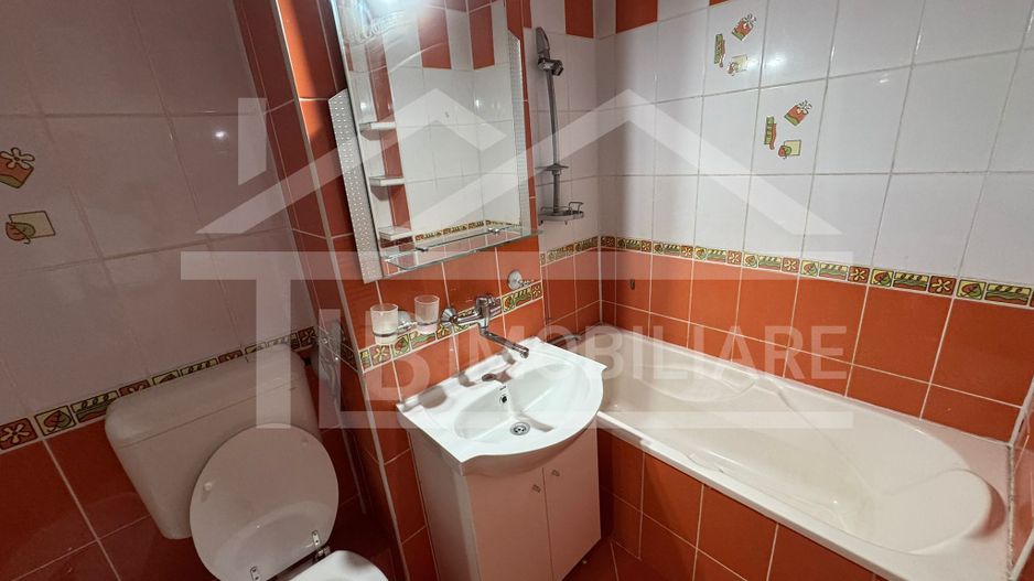 Apartament cu 3 camere, 73mp, Zona Shopping City - Poză 8