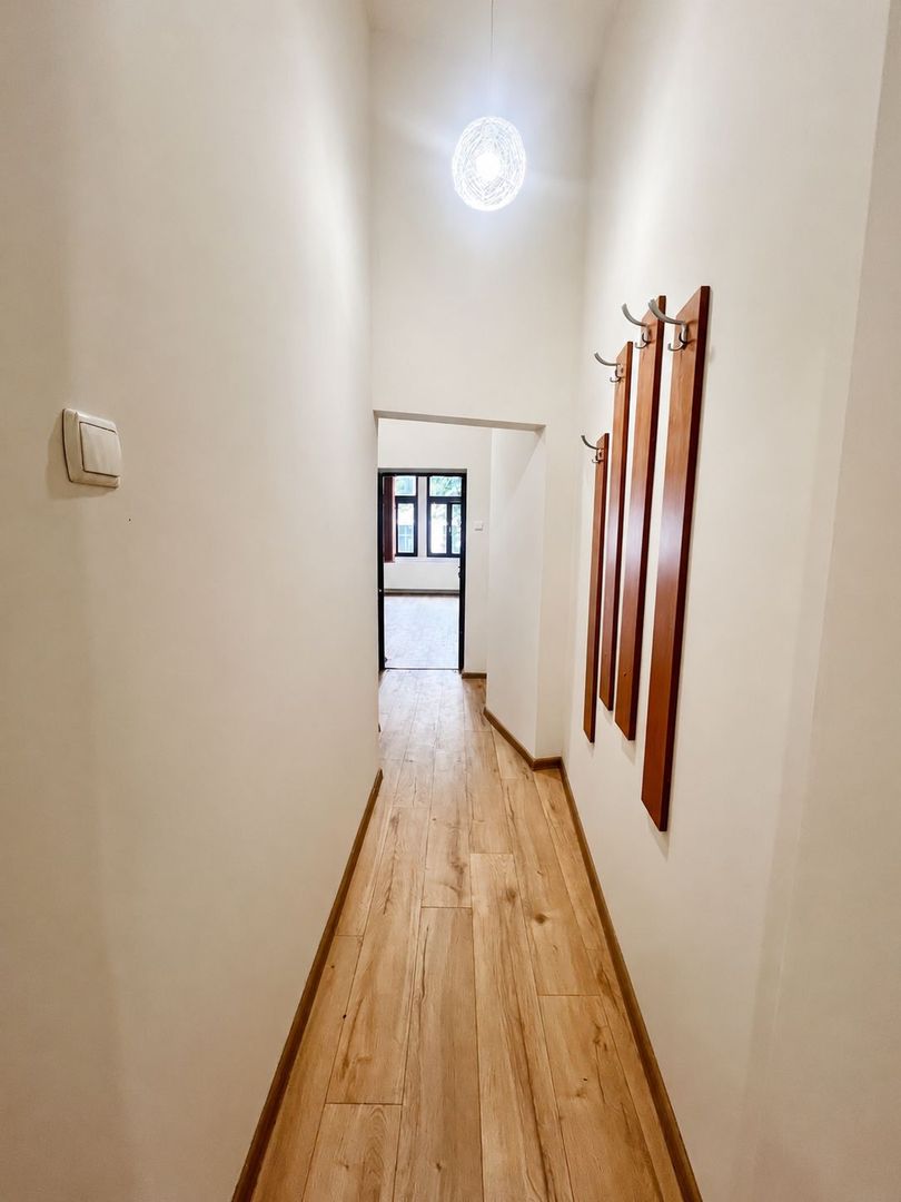 Apartament Ultracentral, renovat, etajul 1, centrala pe gaz - Poză 5