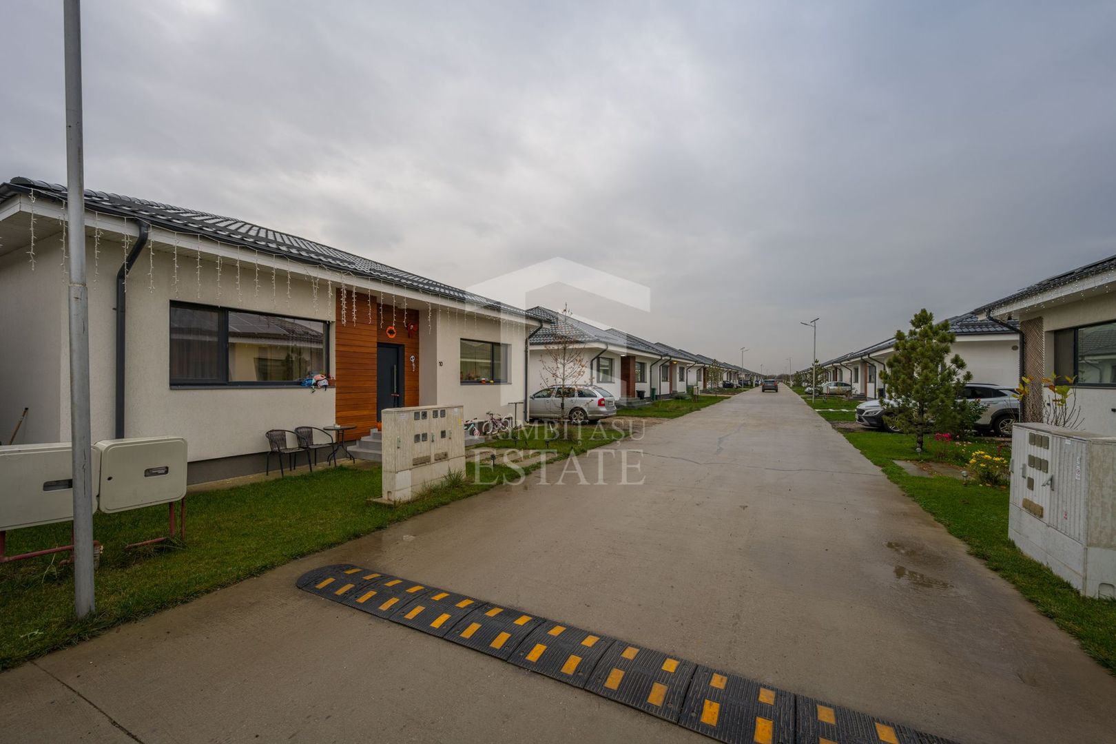 Vila parter mobilata si utilata Tunari - Poză 17