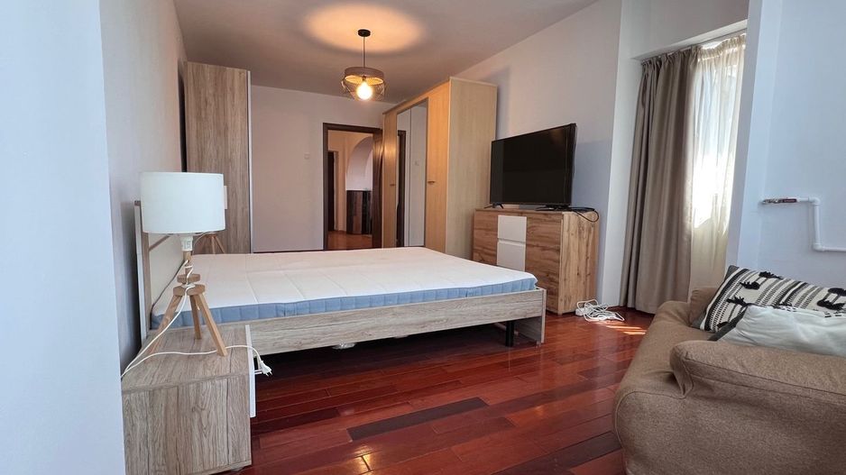 Apartament spațios 2 camere, mobilat complet, la 5 minute de metrou Timpuri Noi - Poză 5