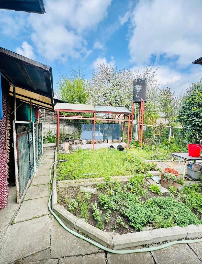 De vânzare – casă situată pe strada Nicolae Iorga - Poză 26