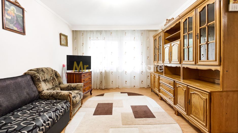 Apartament decomandat  4 camere -  etaj intermediar - Cartier Nord - Poză 1