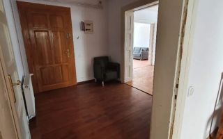 Casa cu 4 apartamente / 9 camere | Ultracentral | Curte - Poză 3