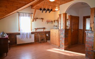 Casa cu 7 camere de vanzare | Zona Centrala, Baicoi | Comision 0% - Poză 6