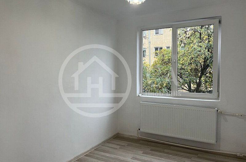 Apartament cu 3 camere de vanzare in Velenta Oradea - Poză 2