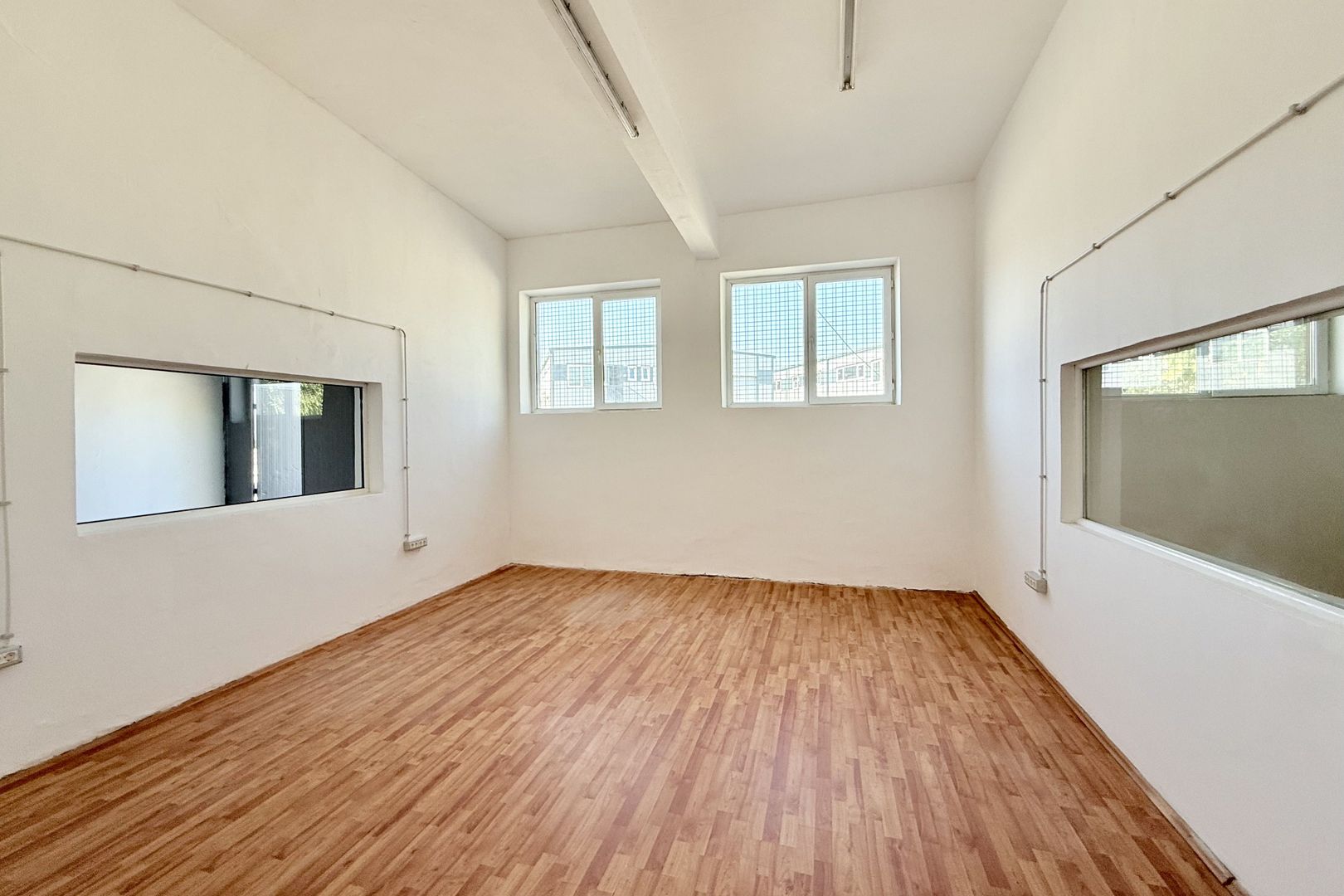 Hală industrială de producție/depozitare – Jilava, Str. Gării, 1797 mp - Poză 12