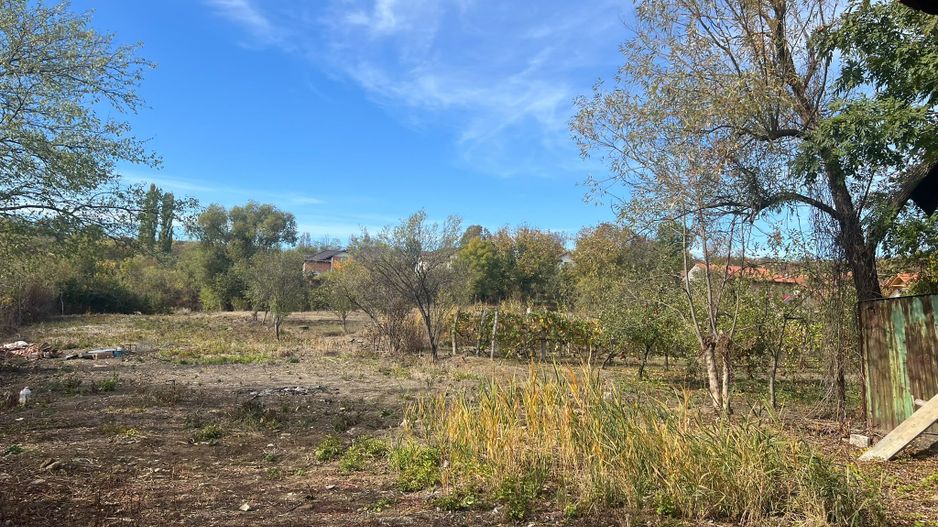 Casă de vânzare în Slatina-Nera. Un refugiu aproape de natură. - Poză 4