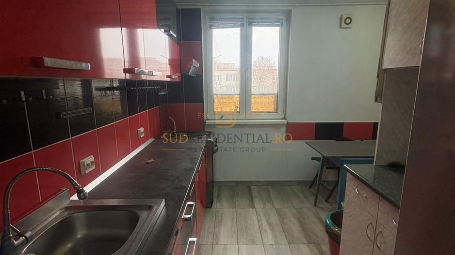 Apartament 3 camere decomandat, loc de parcare,Brancoveanu, Comision 0 - Poză 1