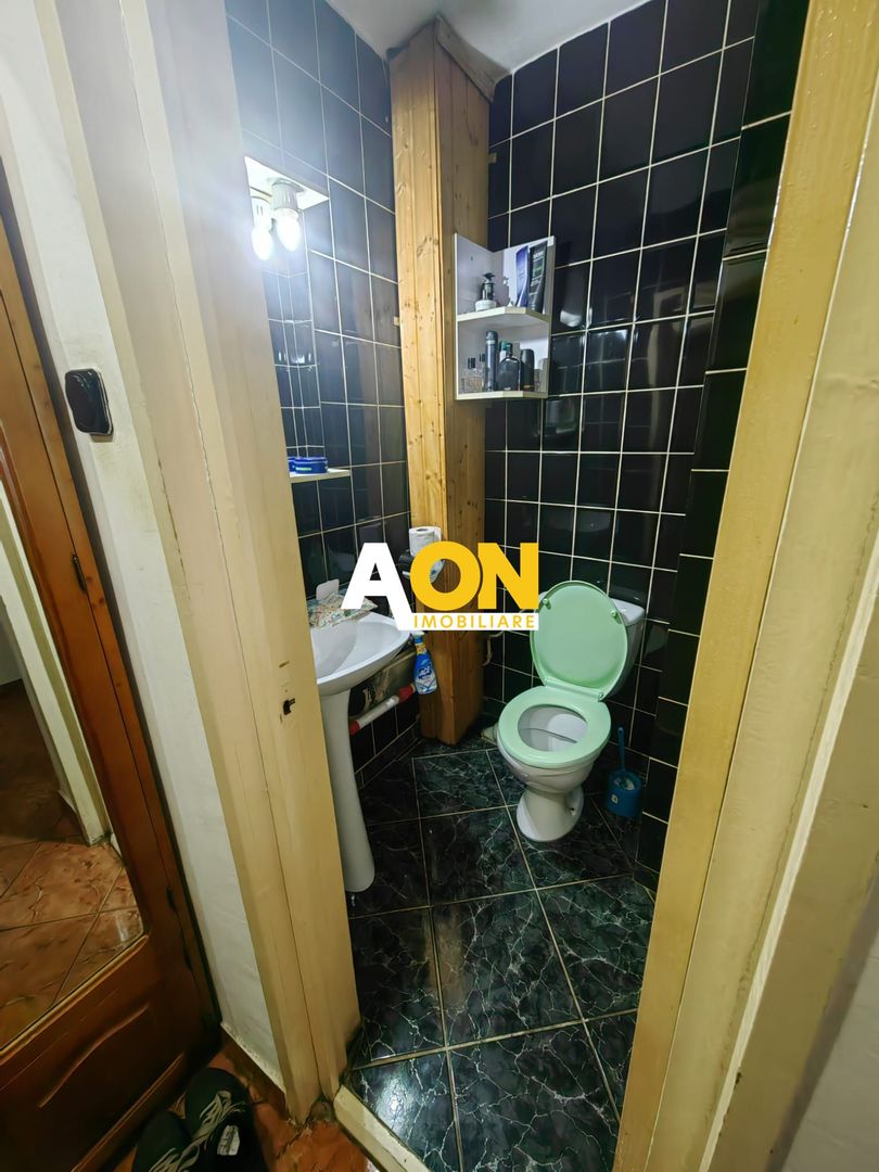 Apartament 3 Camere, Decomandat, Zona Cetate, Etaj 1 - Poză 9