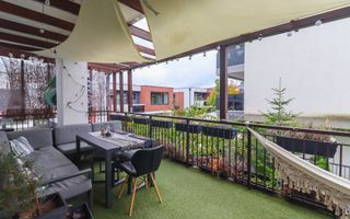 Apartament spatios cu balcon si terasa, complet mobilat, Europa! - Poză 16