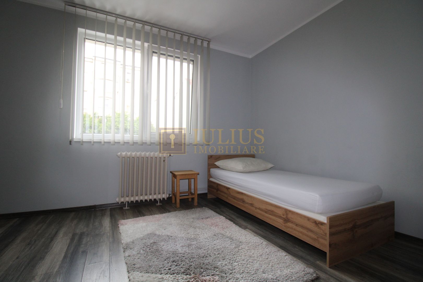 3 camere, curte comuna, centrala proprie. - Poză 8