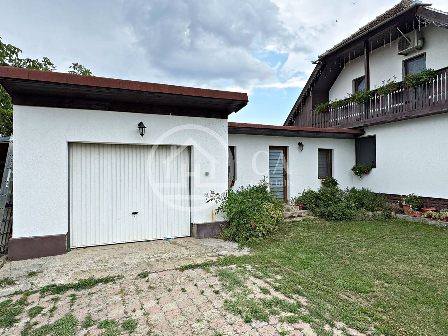 Casă de vânzare cu 4 camere si teren de 1000 mp in Salard, Bihor - Poză 5