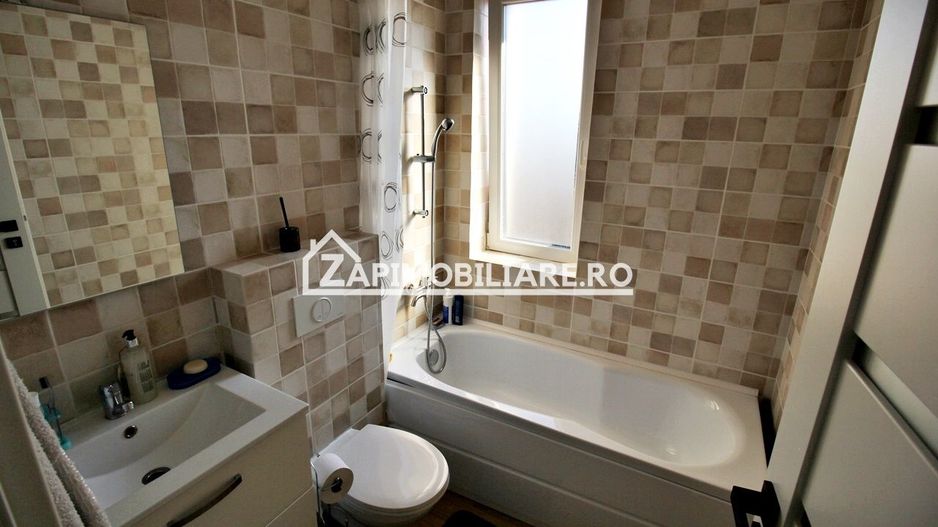 Apartament 3 camere,2 băi,bloc NOU,68mp, - Poză 11