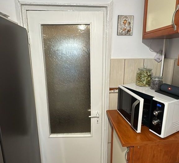 Apartament 3 camere- Tatarasi Metalurgie-450euro - Poză 5