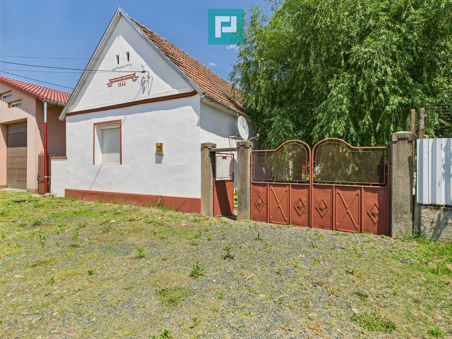 Casă de vacanță mobilată și utilată la Miniș - Poză 17