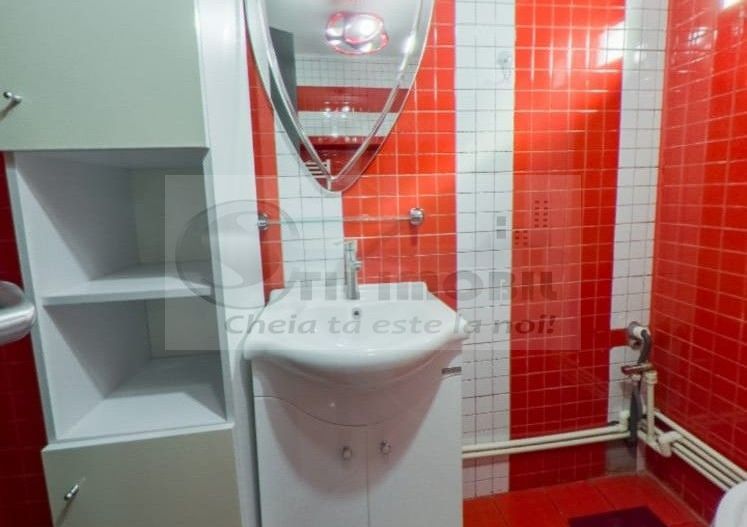 Apartament 3 camere decomandat - 80 mp - Nicolina - 114.000 euro ! - Poză 11