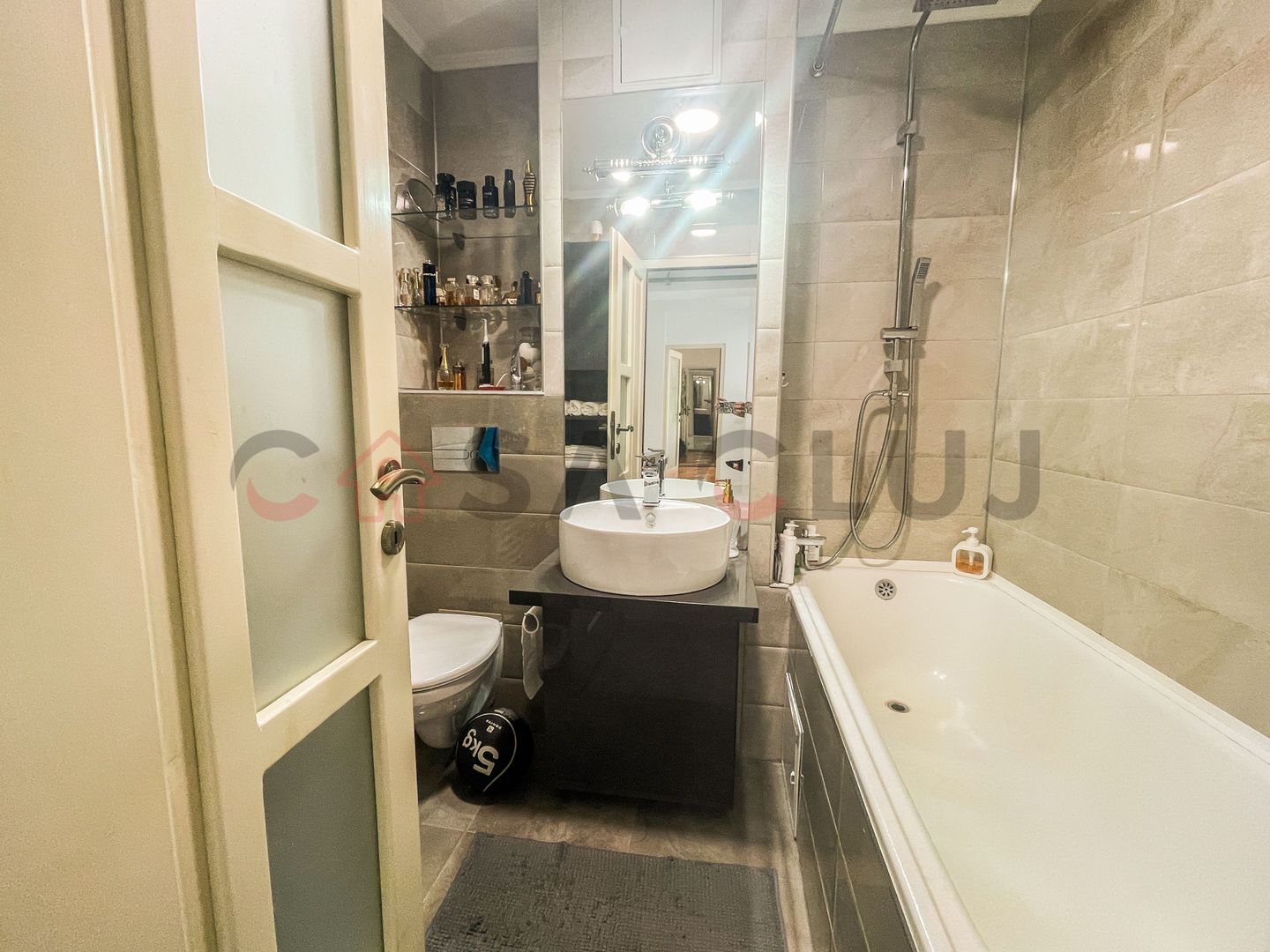 OMV Marasti/ etaj intermediar/ finisaje premium/ parcare inclusa - Poză 4