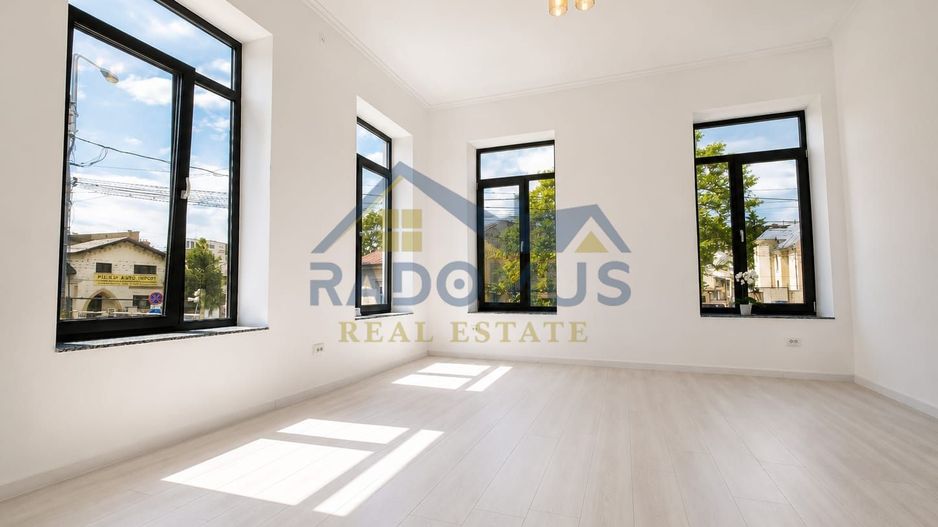 Vilă Premium Ultracentrală | 441 mp | Renovată  Integral 2025 | - Poză 5