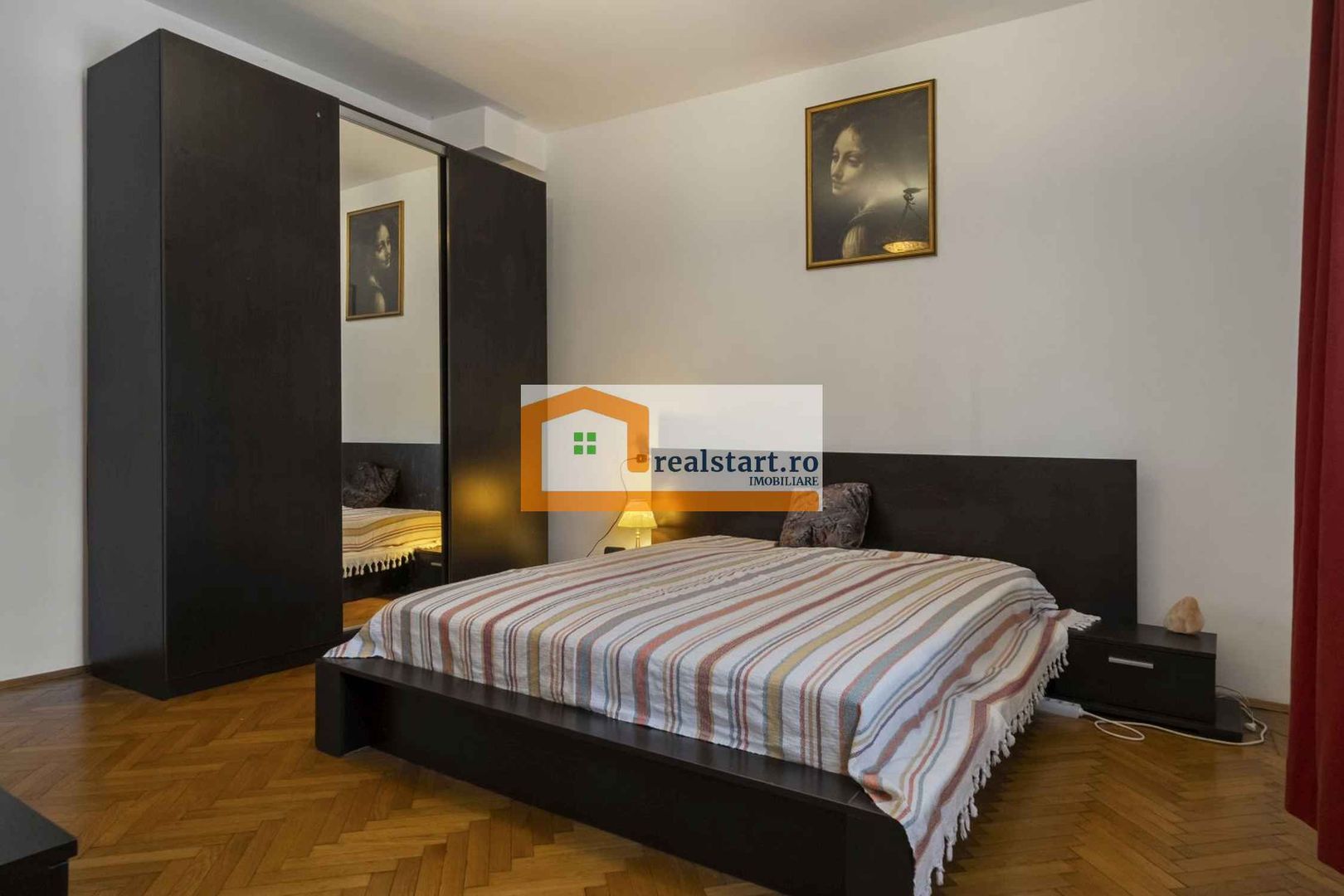 Langa Metrou, curte proprie 200mp, Garaj, 3 camere, centrala, pet friendly - Poză 5