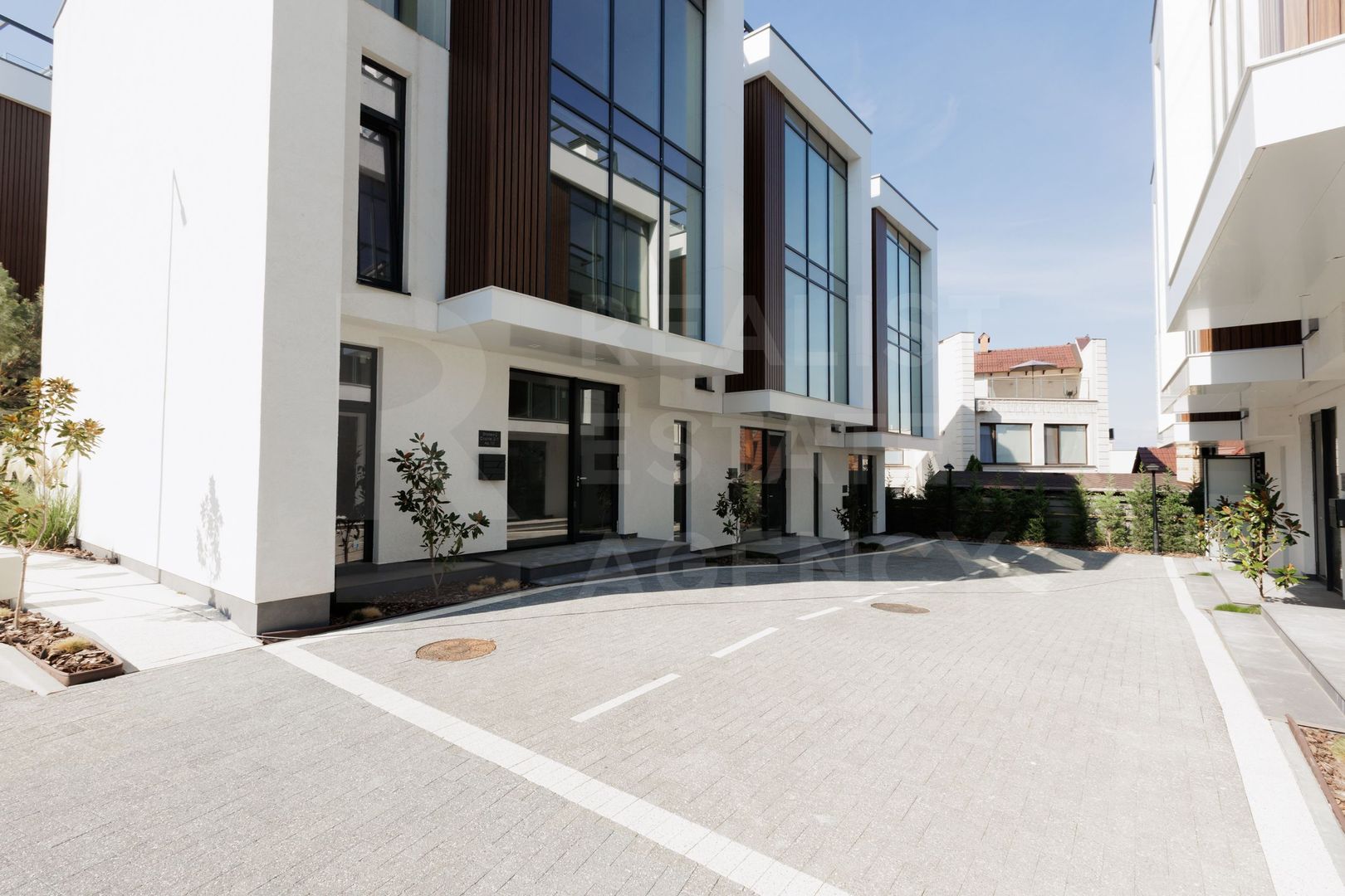 Vânzare, townhouse, 235 mp, Stradela Ciocarliei, Telecentru - Poză 3