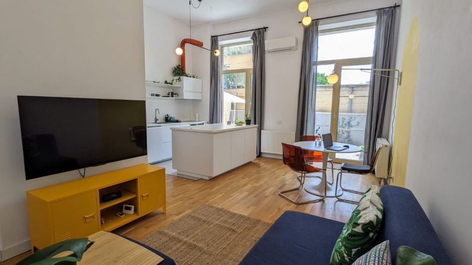 AP. 2 CAMERE BUCURESTII NOI - CURTE 52 MP, CENTRALA PROPRIE, PARCARE - Poză 1