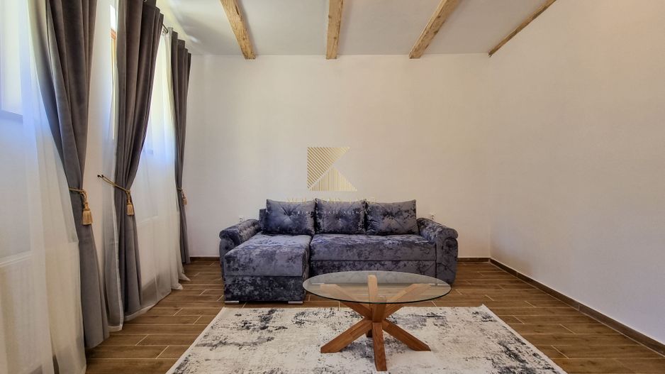 Casă individuală complet renovată, situată în centrul istoric al Brașo - Poză 8