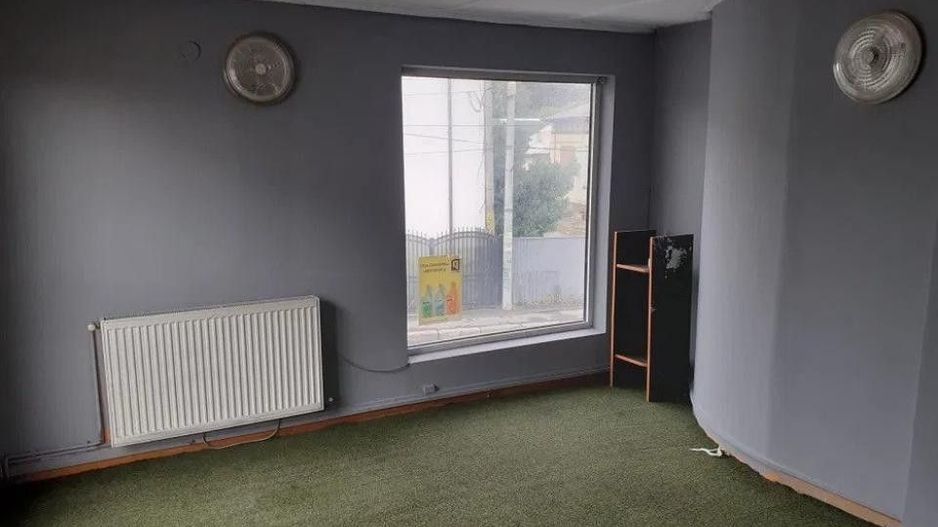 COMISION 0% - De inchiriat  spatiu comercial central Pitesti - Poză 2