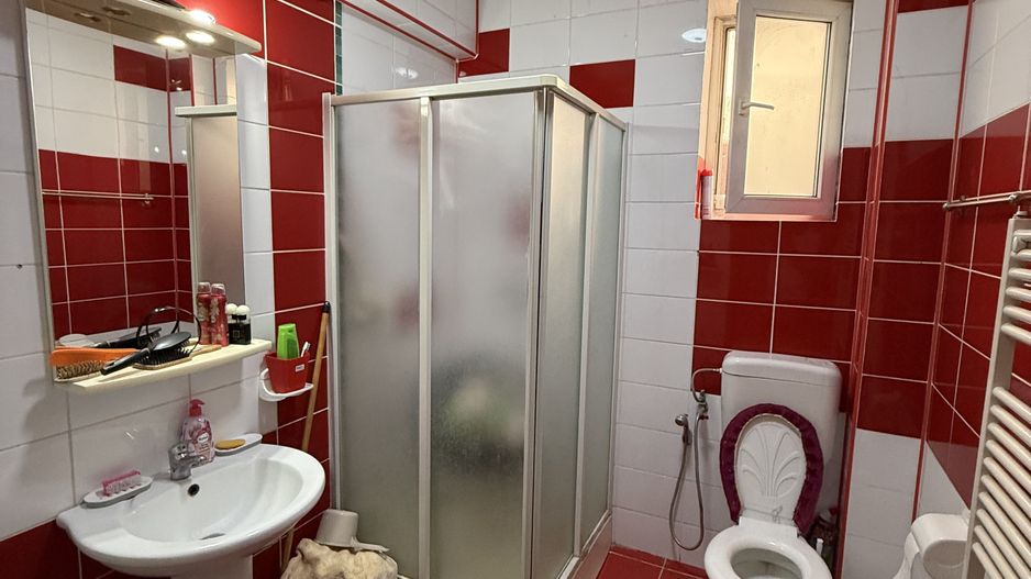 Vila P+1 cu terasă 255 mp + garaj 22,5 mp si teren 417 mp-Berceni ! - Poză 21
