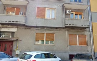 BRASADAS vinde locuință ULTRACENTRALA 2 cam PARTER 72mp. - Poză 1
