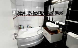 Apartament la cheie 55 mp, Zona Centrală ! Negociabil - Poză 7