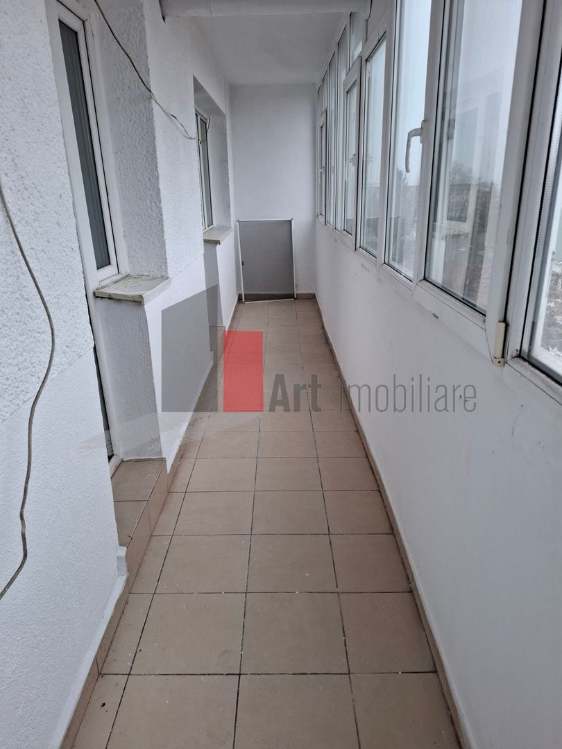 4 Camere Central - Liceul Mihai Viteazul - Poză 1