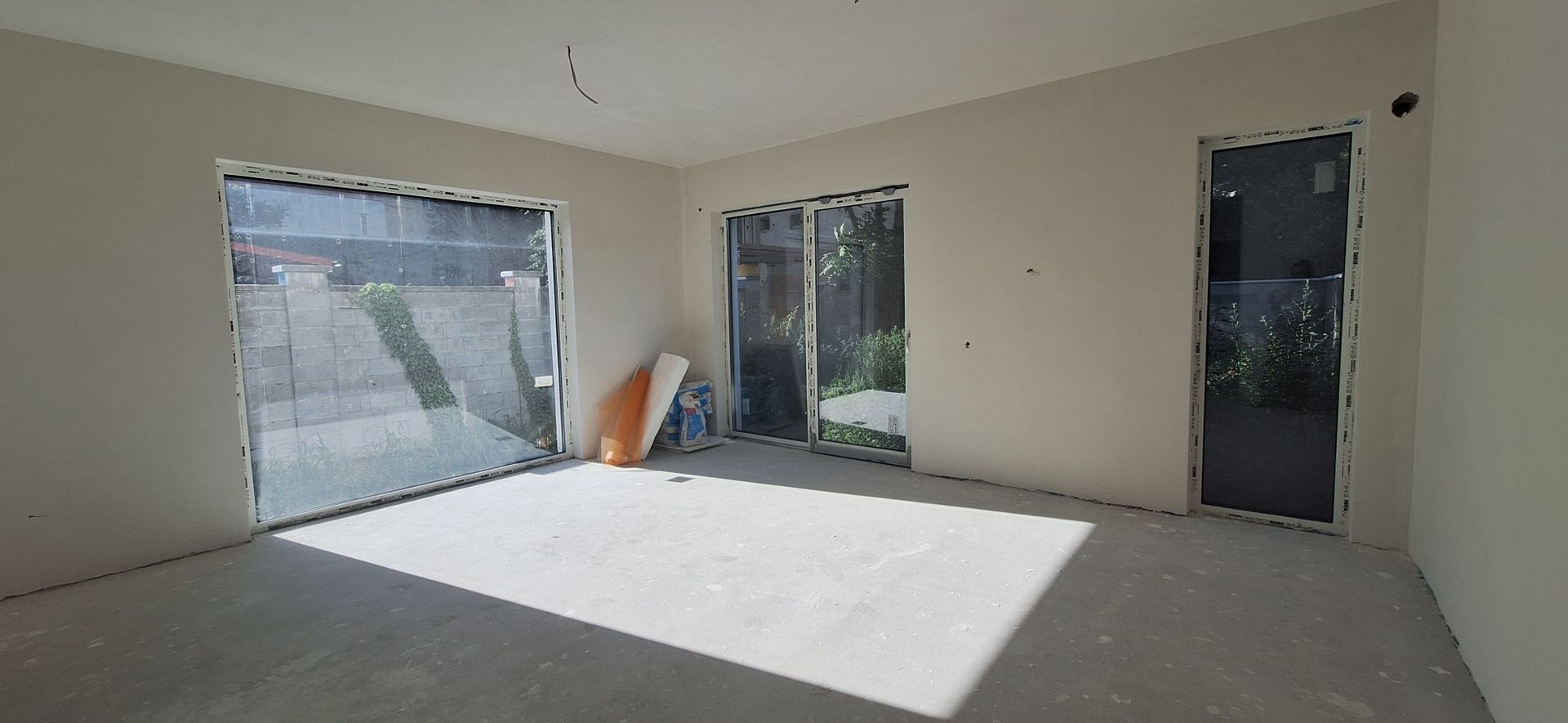 Duplex SUPERB la cheie - zona Aradului - Poză 2