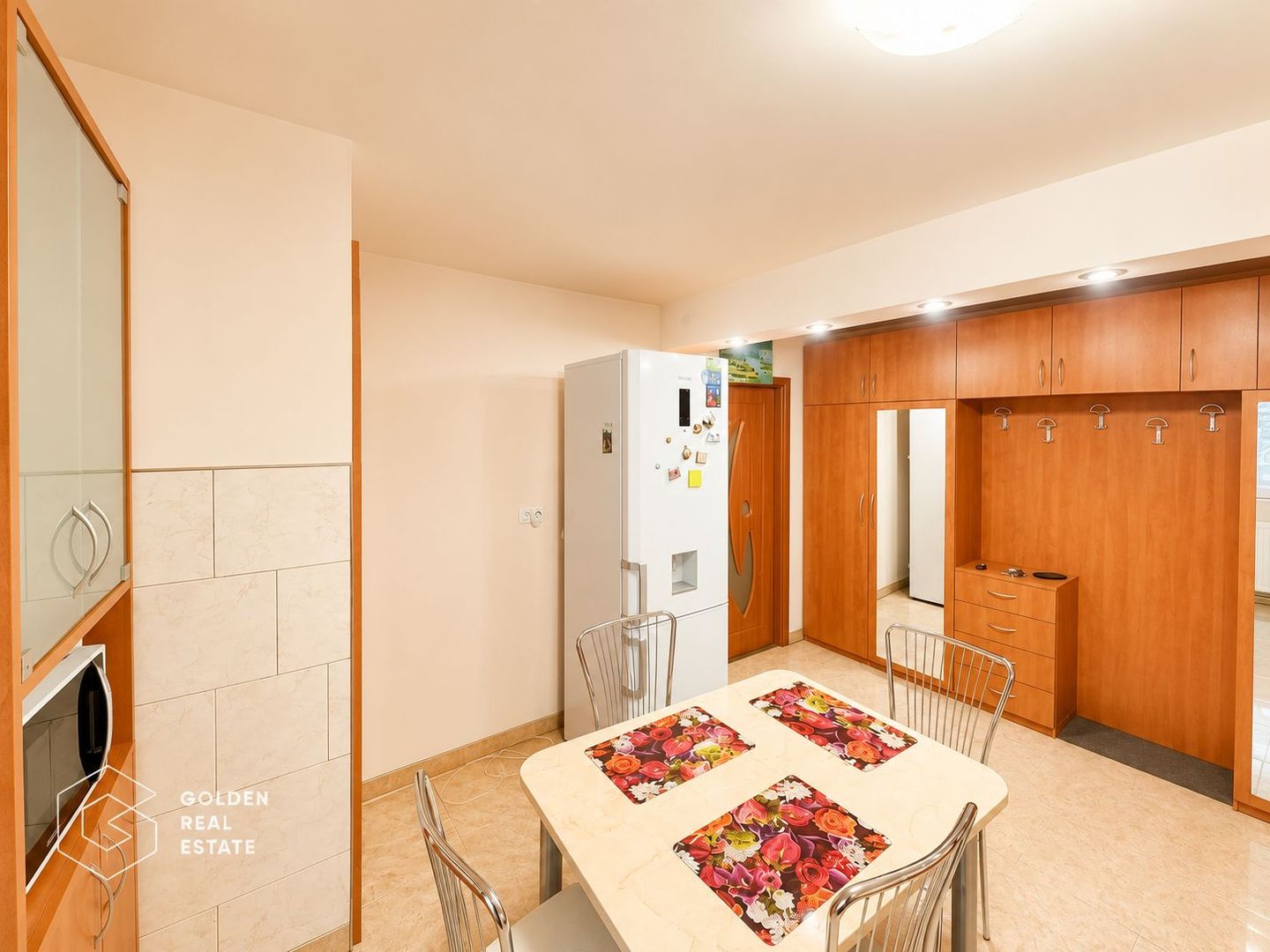 Apartament superb, 2 camere, etaj 1, C. Romanilor - Poză 7