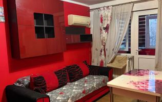 4 Camere Semidecomandat - Mobilat/Utilat  - Etaj 2 - Zona Mircea Cel Bătrân