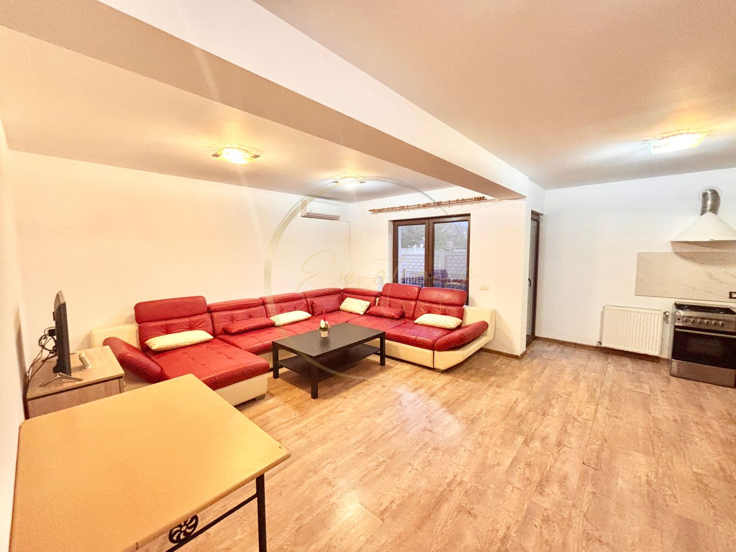 SUPER OFERTĂ | Apartament 2 camere - Giroc | Terasă și 2 locuri de parcare - Poză 2