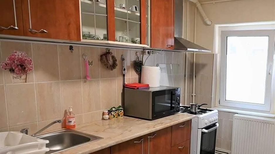 Apartament 3 camere Centrul Civic - Poză 2