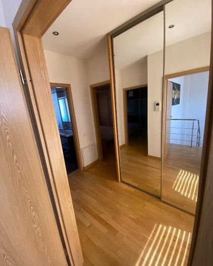 Vand Apartament 5 camere duplex-doua locuri de parcare Soseaua Nordului - Poză 4