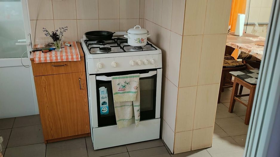 Casă cu 4 camere și teren generos de 2.370 mp – Deta, Strada 1 Mai - Poză 8